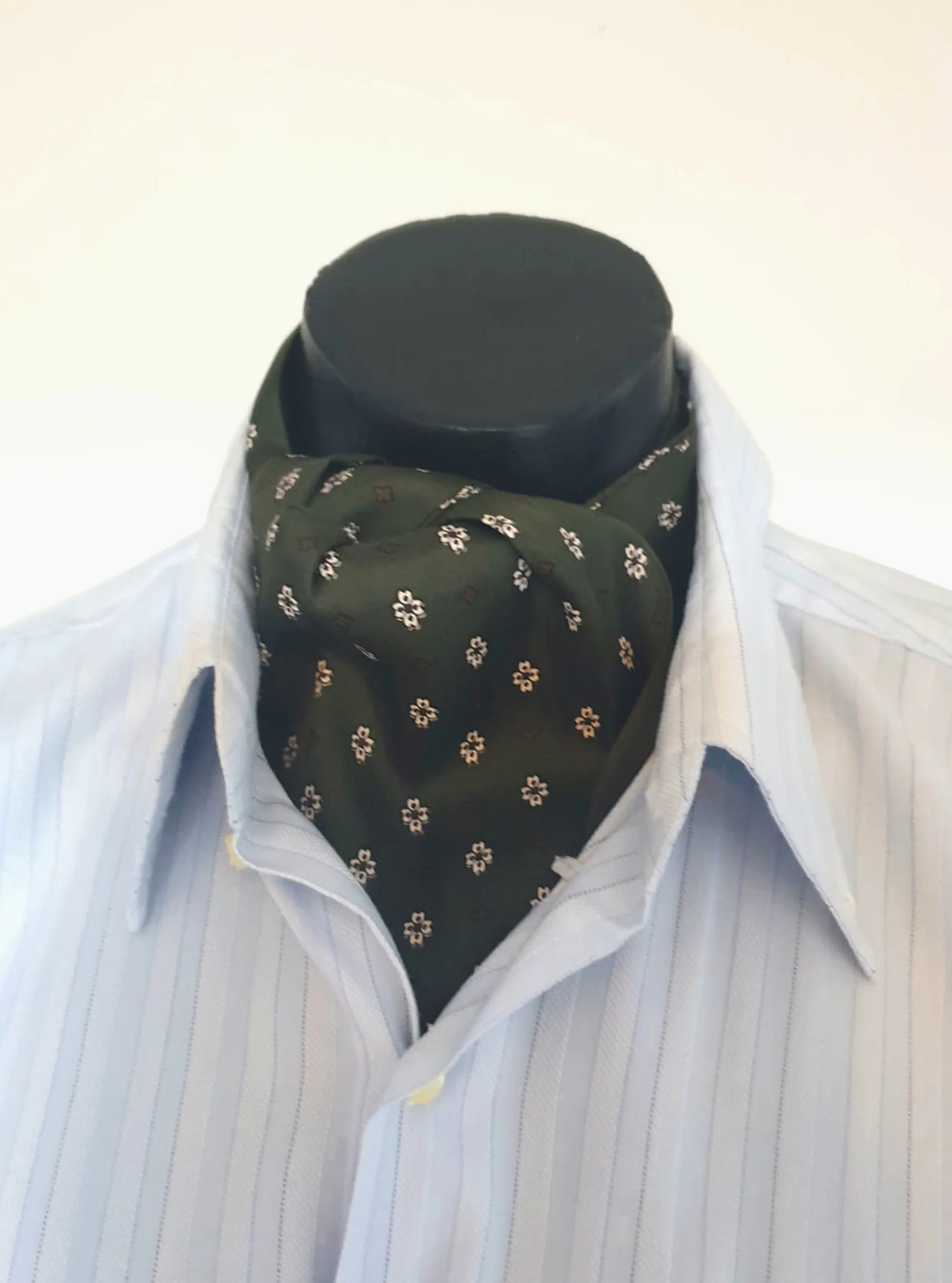1960s Olive Green Silk Cravat, Ascot, by Ray