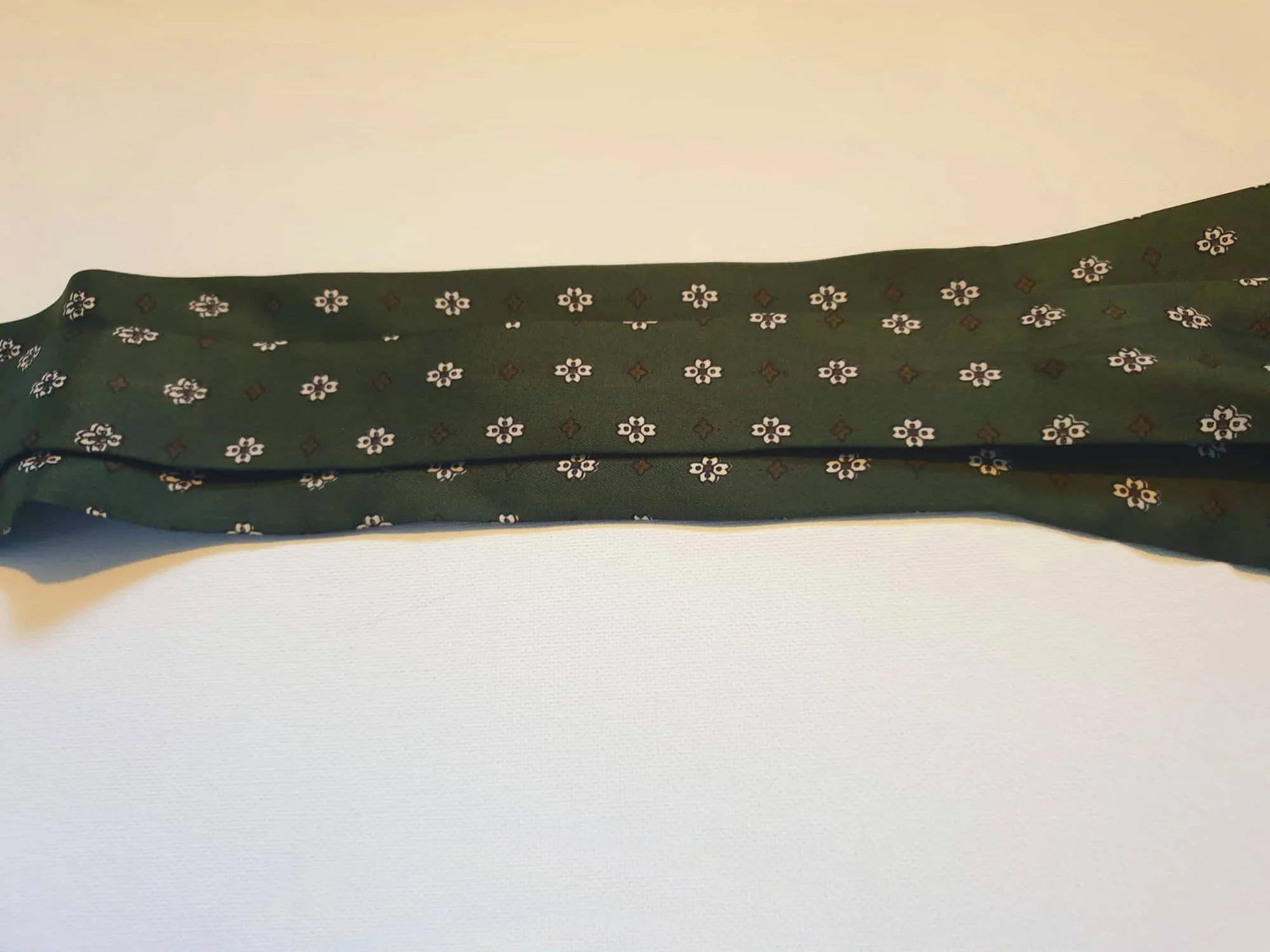 1960s Olive Green Silk Cravat, Ascot, by Ray